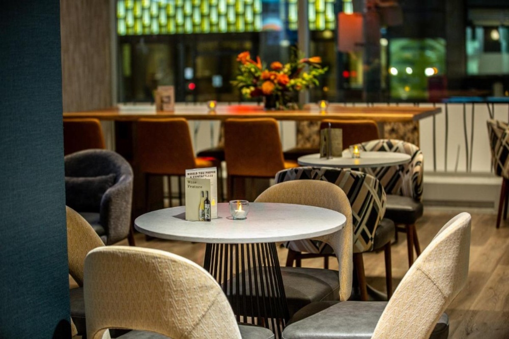 Holiday Inn Toronto Downtown Centre Image 12